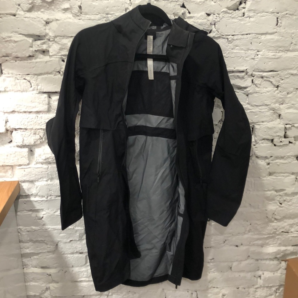 Lululemon rain coat